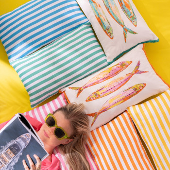 Coussin d'extérieur à rayures nuance de bleu